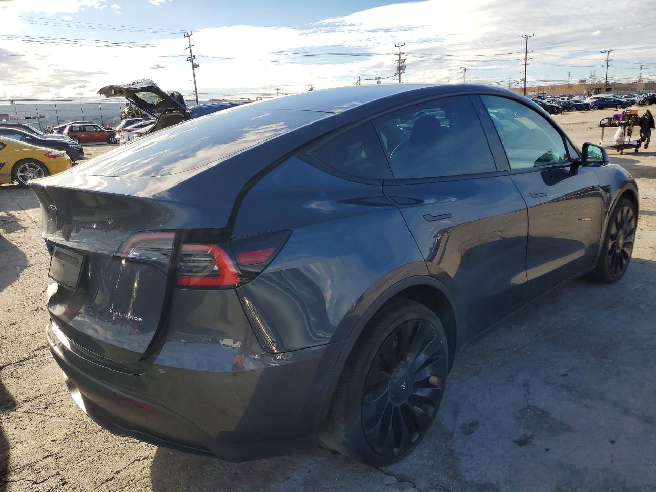 2021 TESLA MODEL Y photo 3