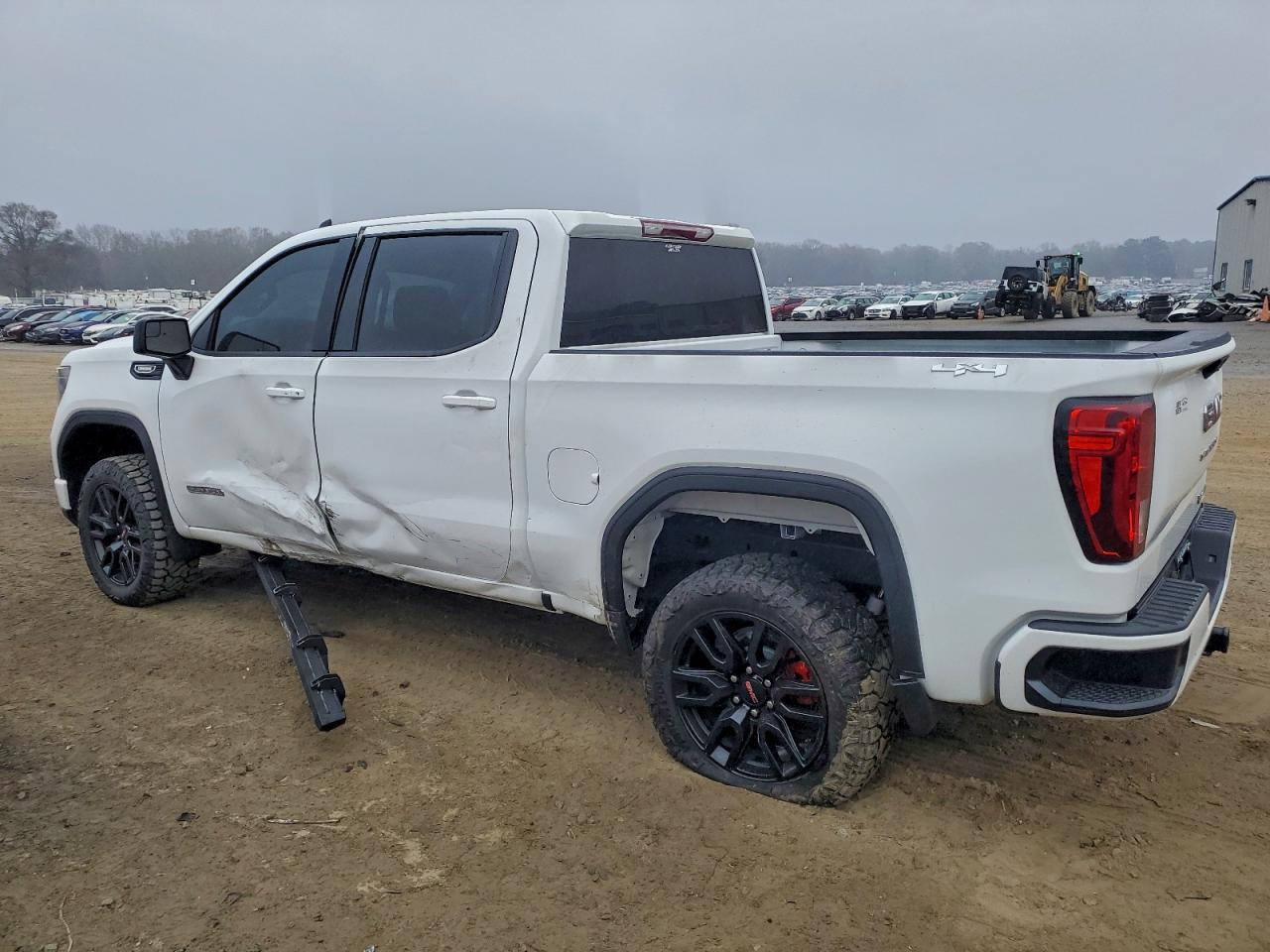 2025 GMC SIERRA K1500 ELEVATION photo 3