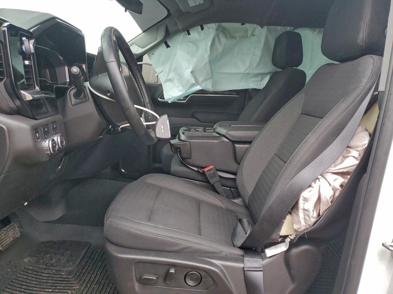 2025 GMC SIERRA K1500 ELEVATION photo 13