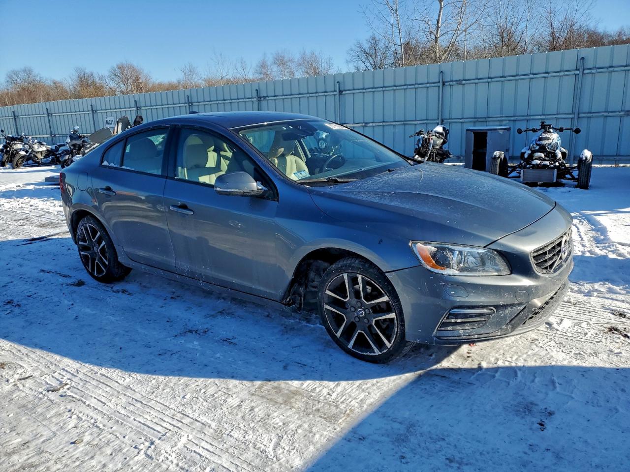 2018 VOLVO S60 DYNAMIC photo 7
