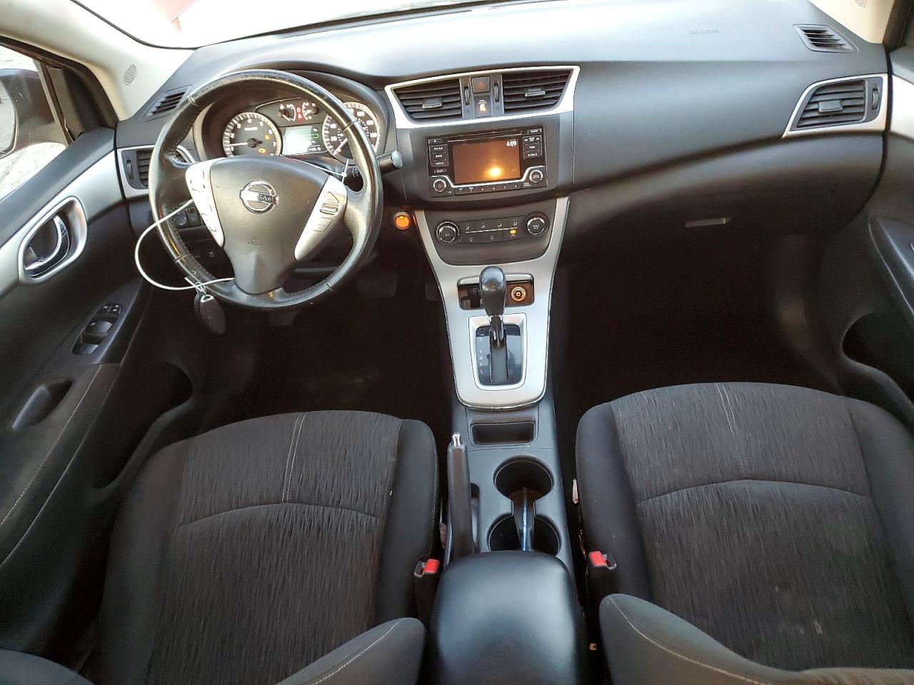 2015 NISSAN SENTRA S photo 15