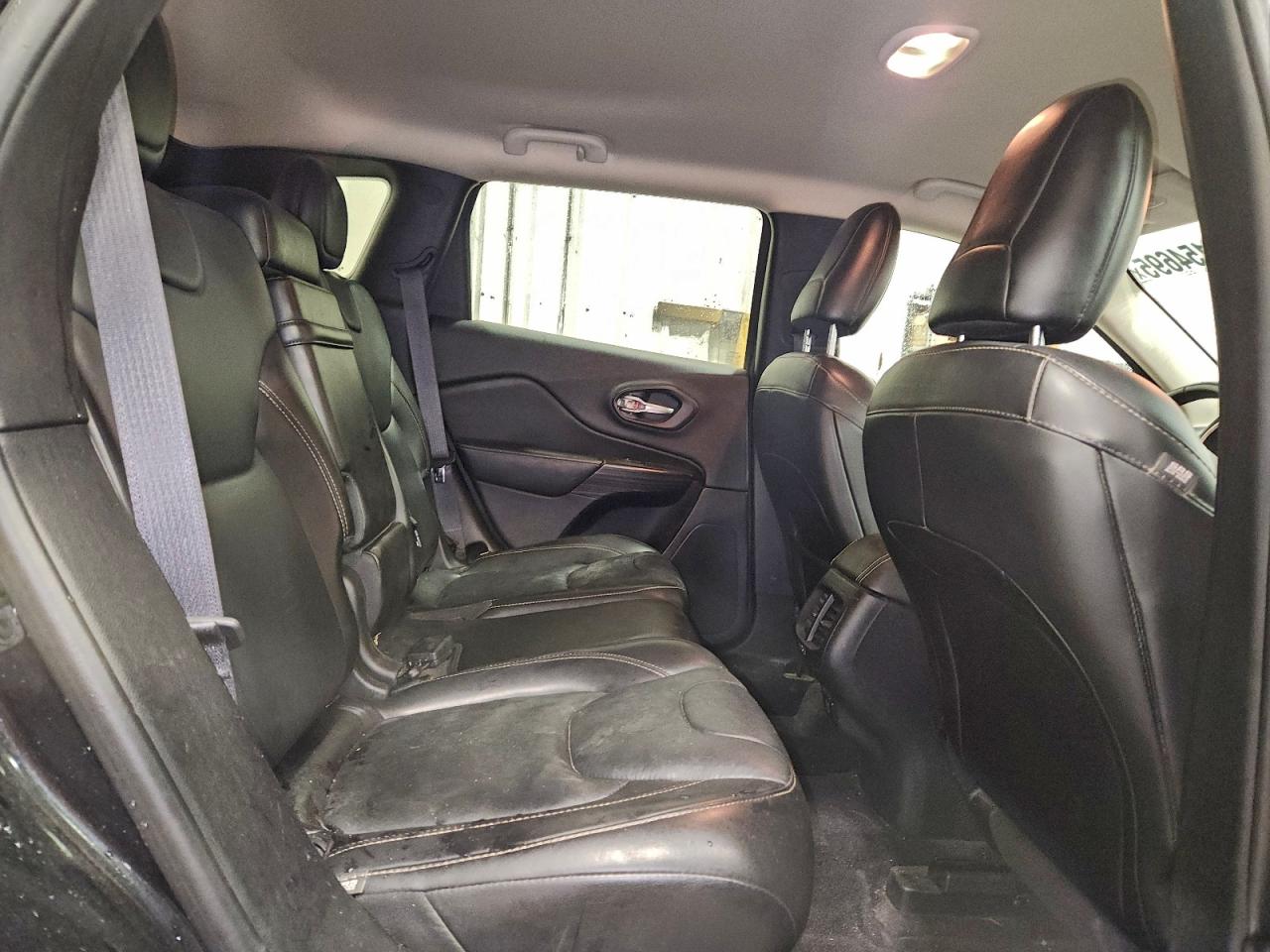 2016 JEEP CHEROKEE LIMITED photo 10
