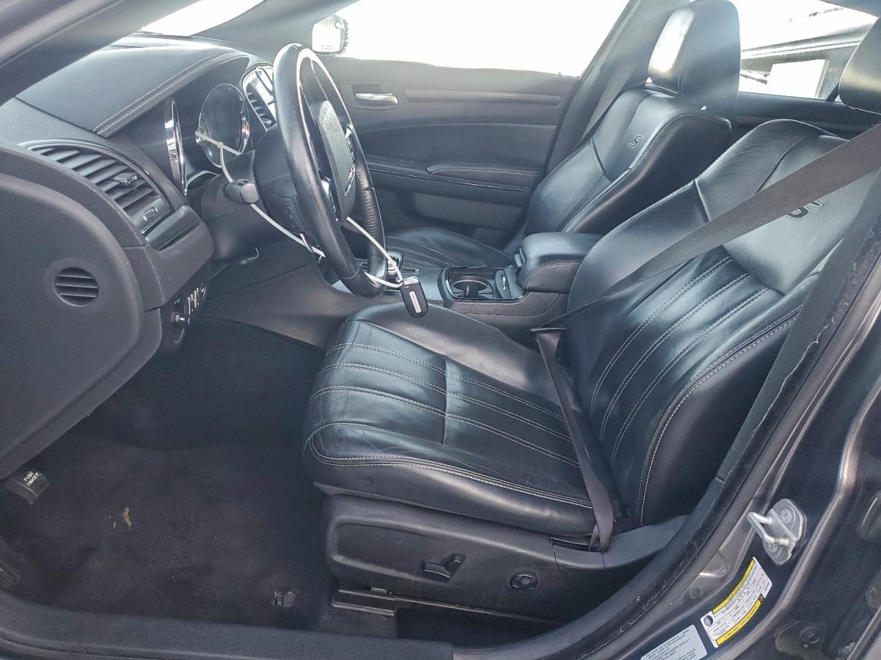 2014 CHRYSLER 300 S photo 19