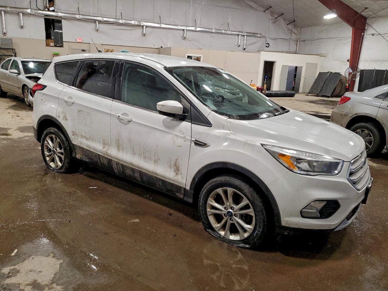 2019 FORD ESCAPE SE photo 4