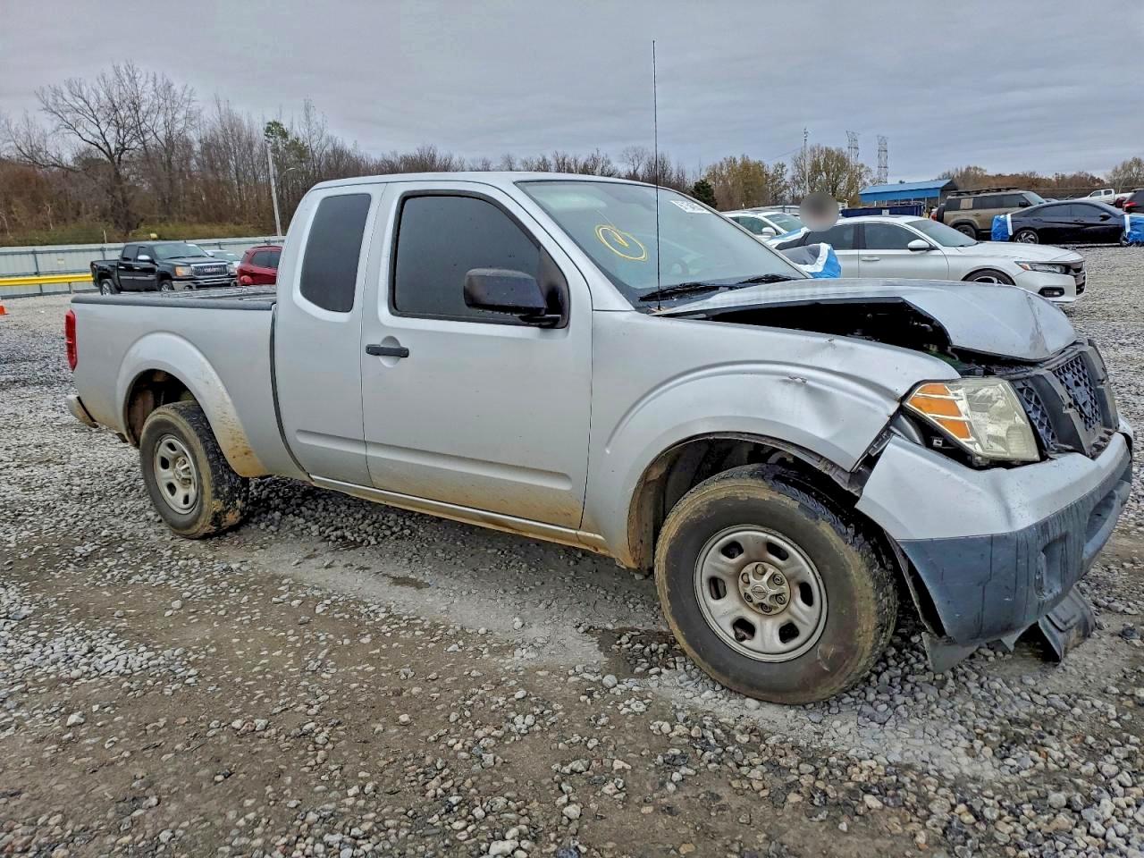 2018 NISSAN FRONTIER S photo 4
