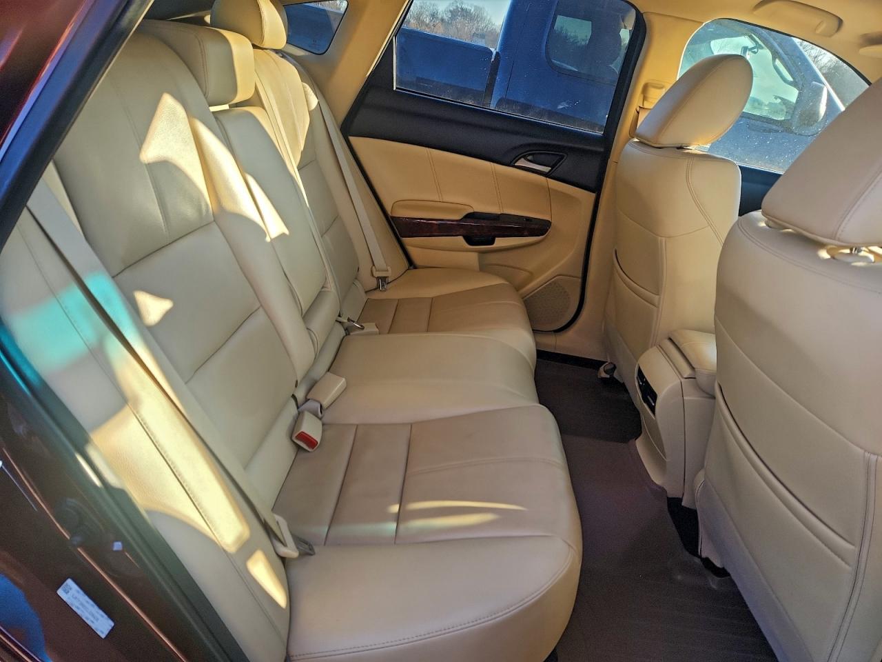 2012 HONDA CROSSTOUR EXL photo 10