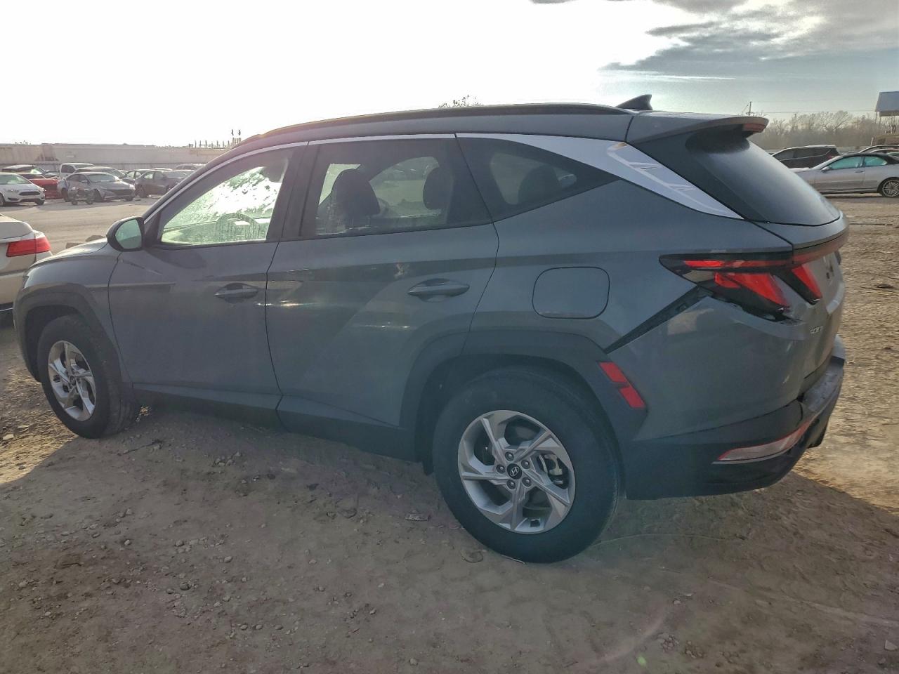 2024 HYUNDAI TUCSON SEL photo 2