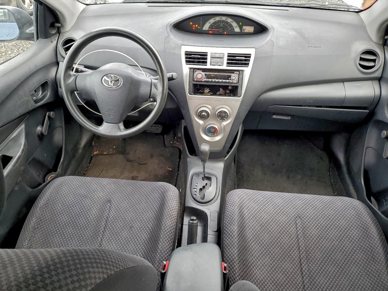 2007 TOYOTA YARIS photo 8