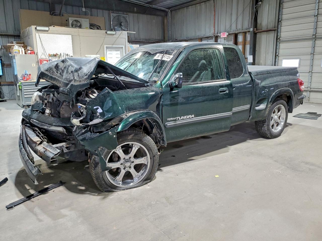 2004 TOYOTA TUNDRA