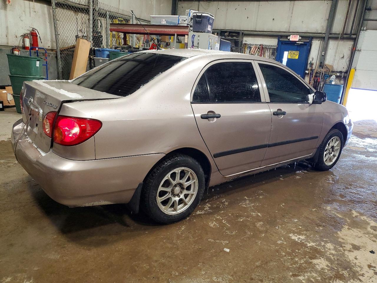 2003 TOYOTA COROLLA CE photo 3
