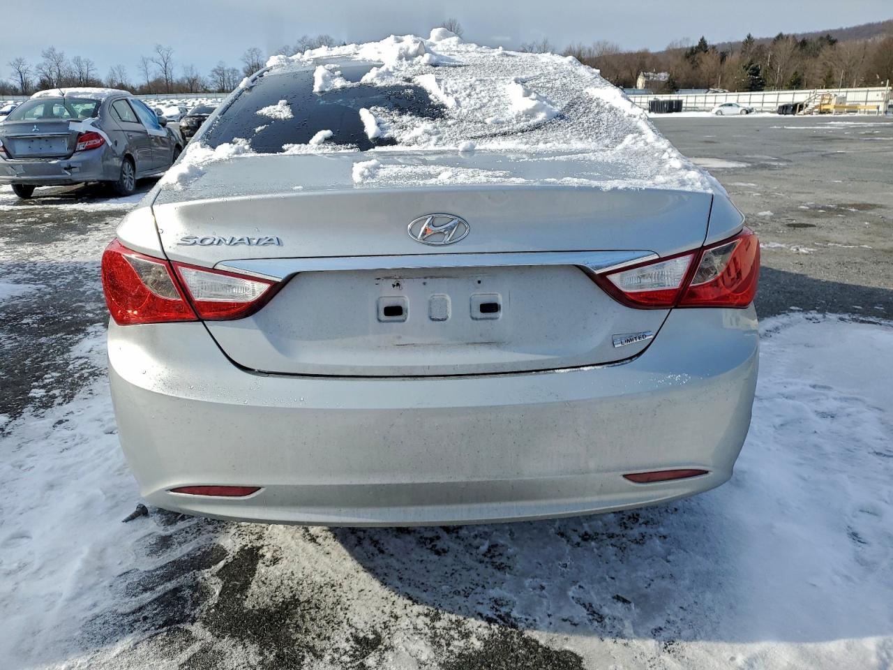 2011 HYUNDAI SONATA SE photo 6
