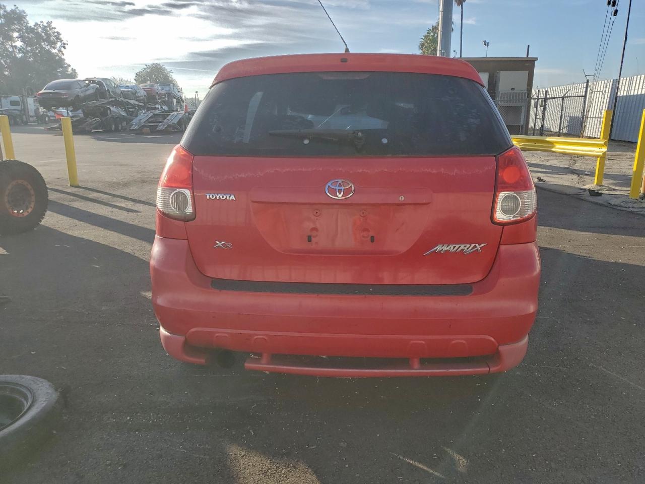 2003 TOYOTA COROLLA MATRIX XR photo 6
