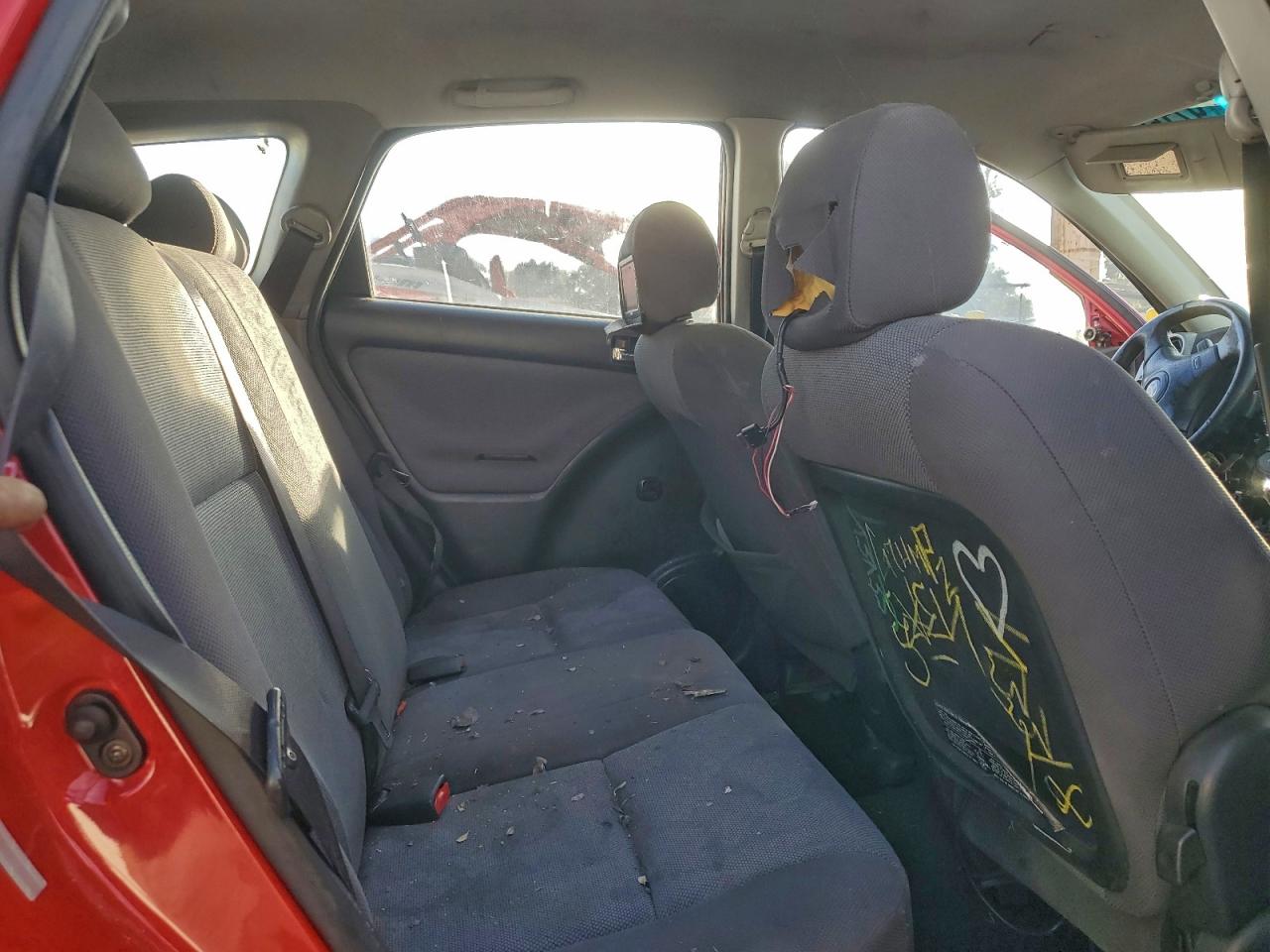 2003 TOYOTA COROLLA MATRIX XR photo 10