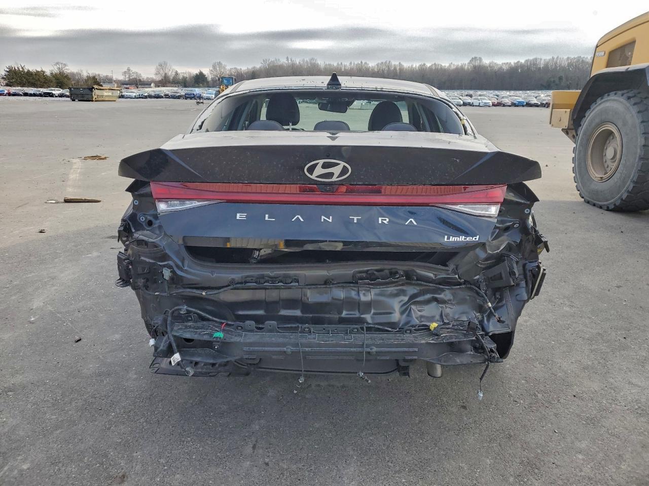 2024 HYUNDAI ELANTRA LIMITED photo 6