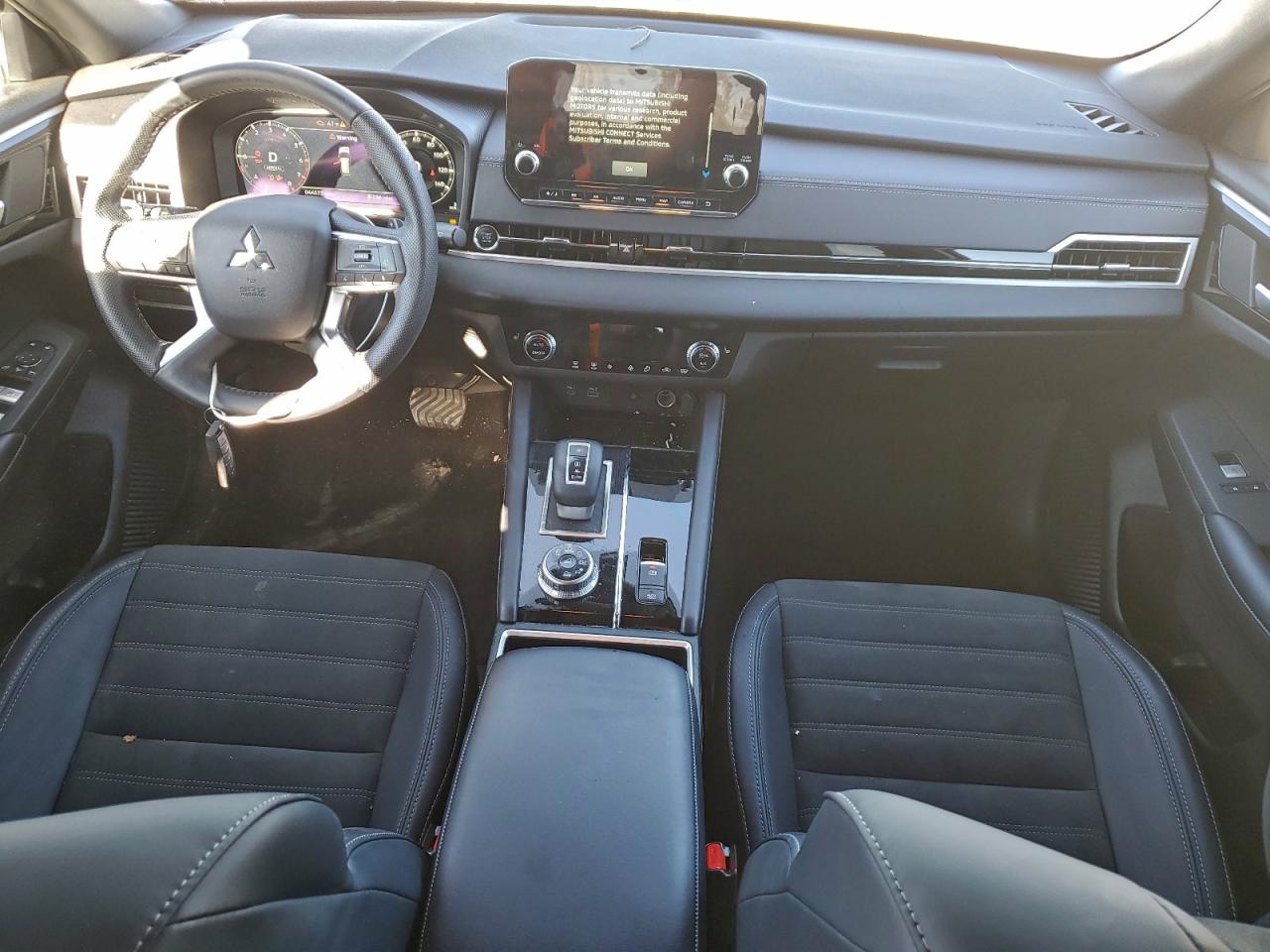 2024 MITSUBISHI OUTLANDER SE photo 8