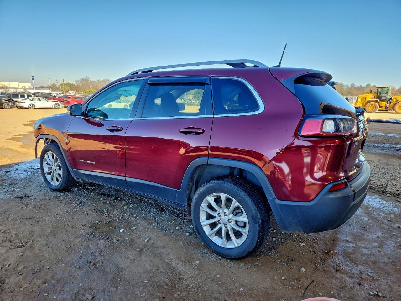 2019 JEEP CHEROKEE LATITUDE photo 2