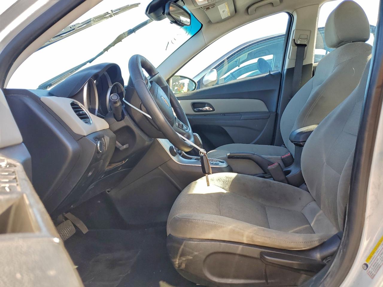 2016 CHEVROLET CRUZE LIMITED LT photo 7