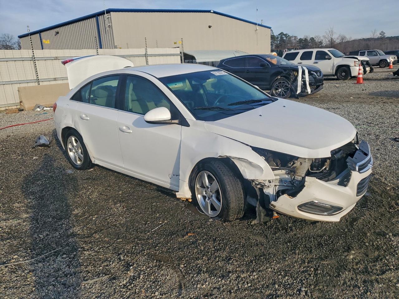 2016 CHEVROLET CRUZE LIMITED LT photo 4