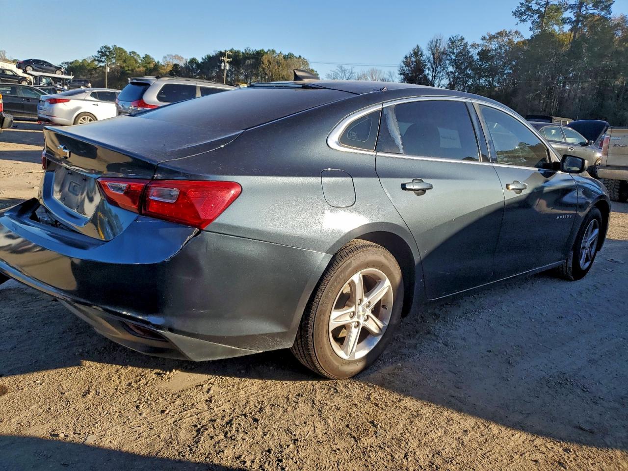2021 CHEVROLET MALIBU LS photo 3