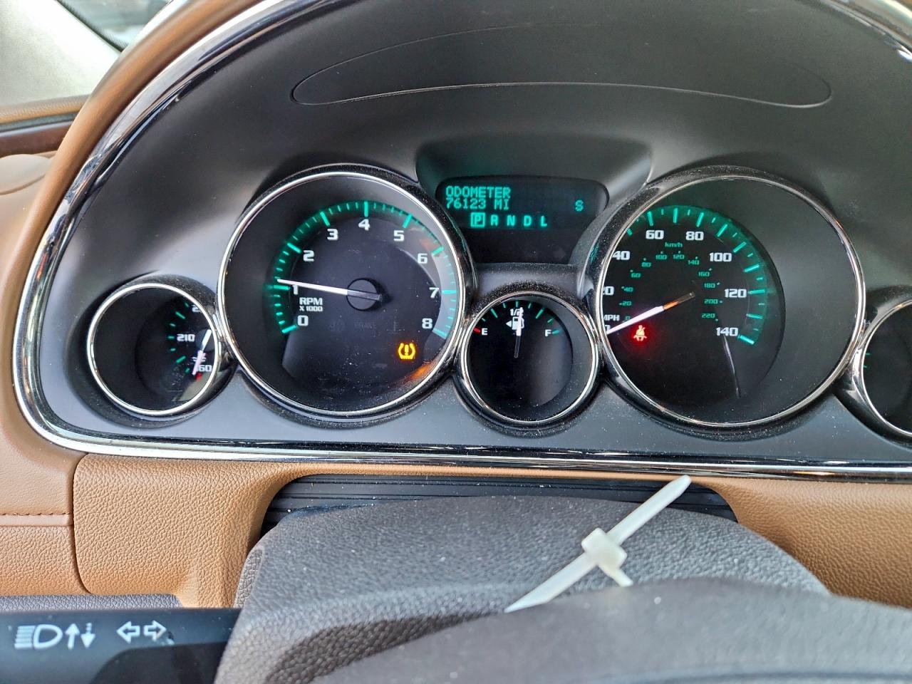 2016 BUICK ENCLAVE photo 9