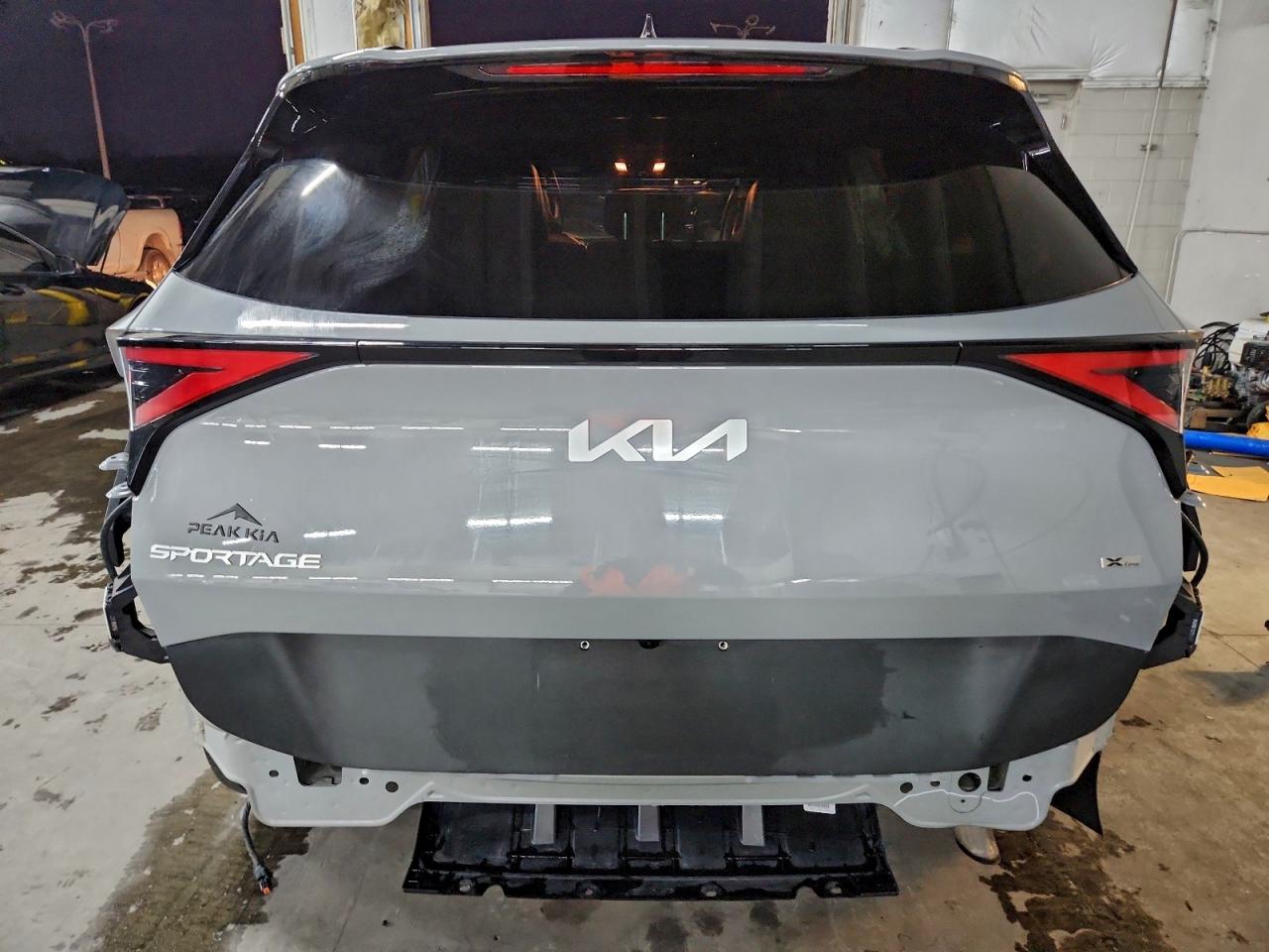 2023 KIA SPORTAGE X LINE photo 6