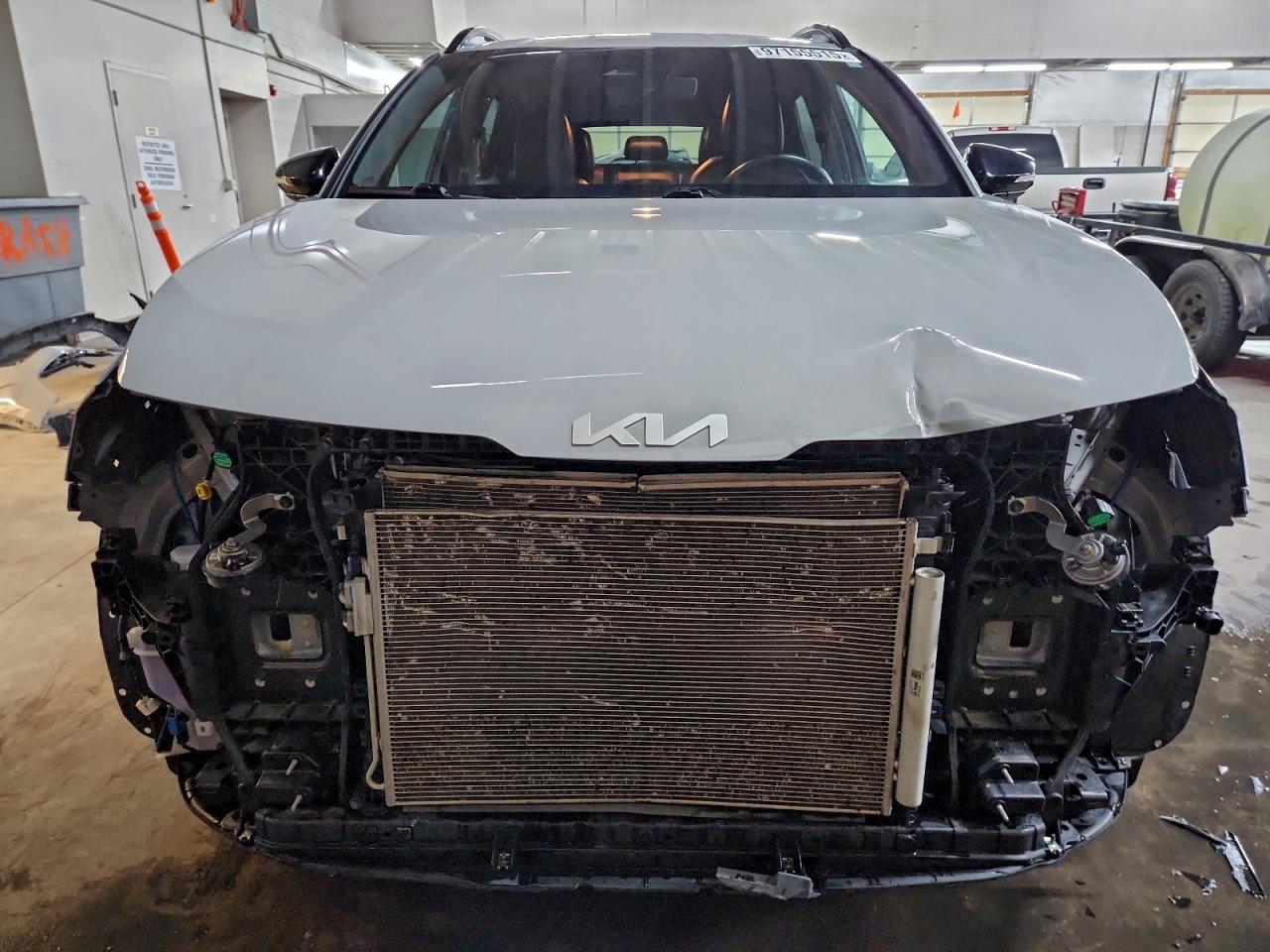 2023 KIA SPORTAGE X LINE photo 5