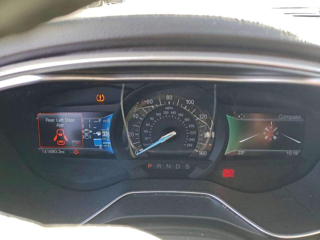 2016 FORD FUSION SE photo 9