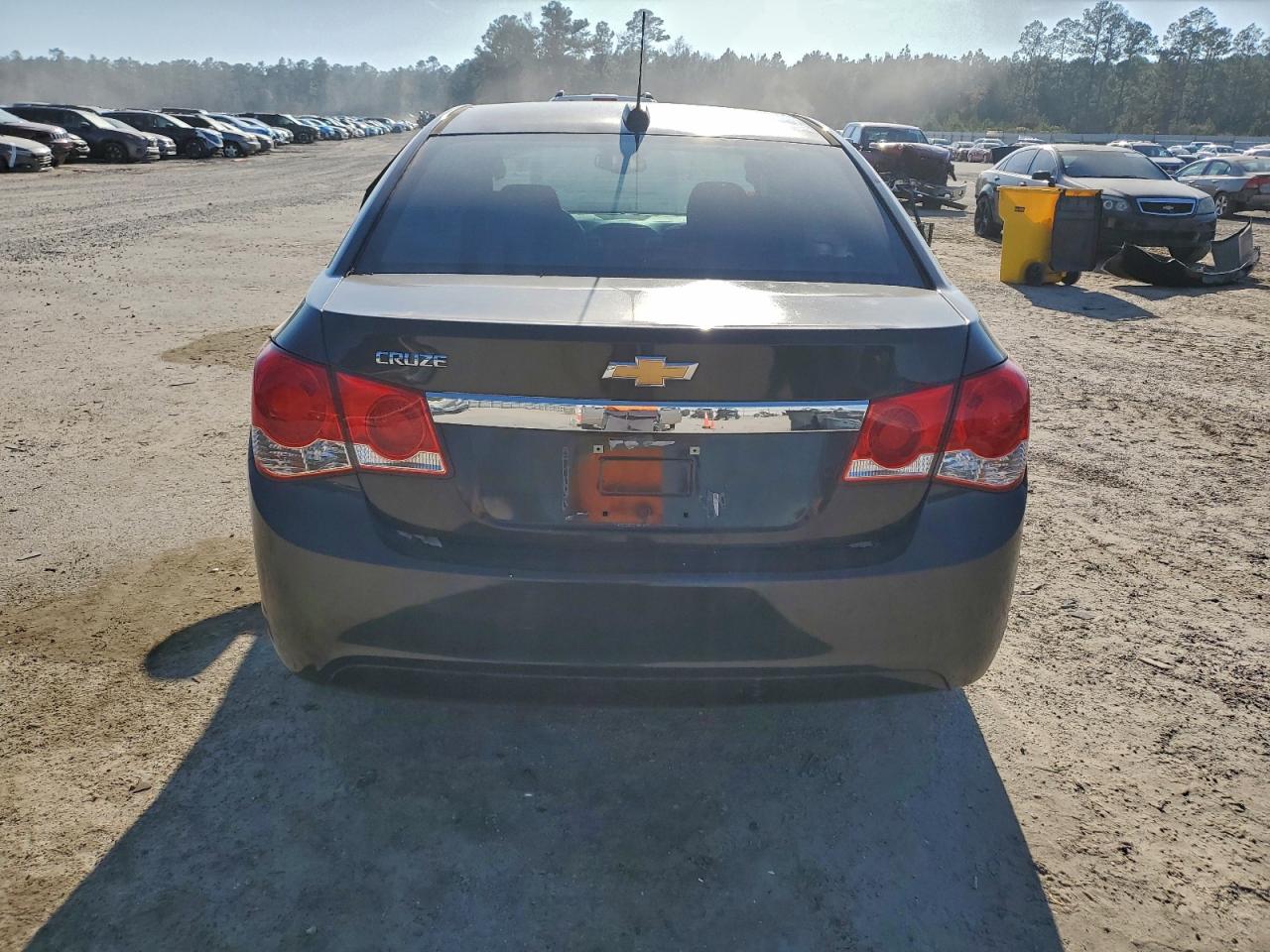2016 CHEVROLET CRUZE LIMITED LS photo 11
