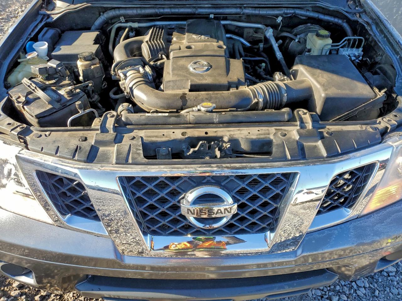 2017 NISSAN FRONTIER S photo 11