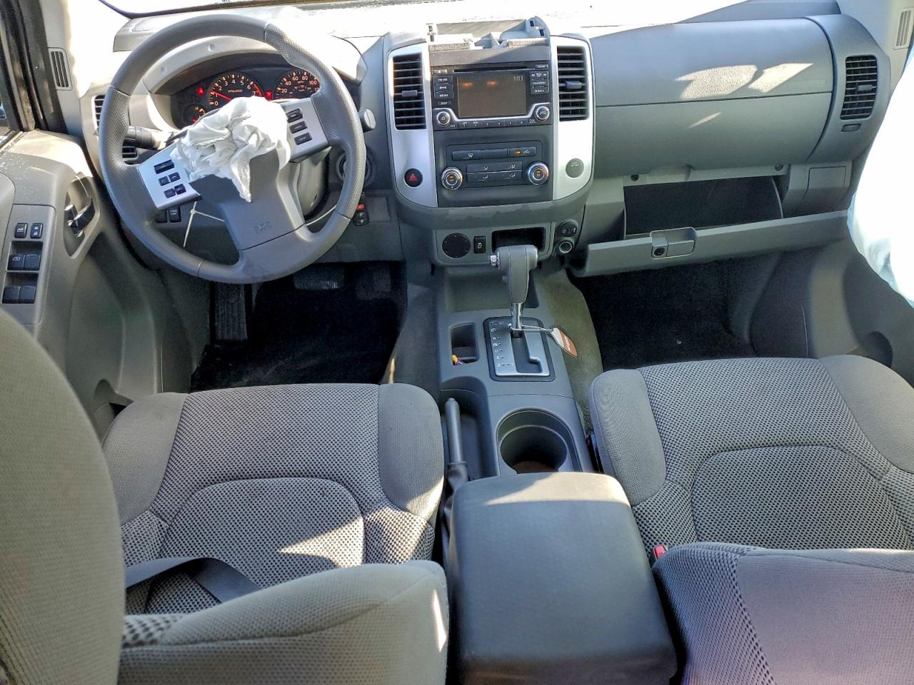 2017 NISSAN FRONTIER S photo 8