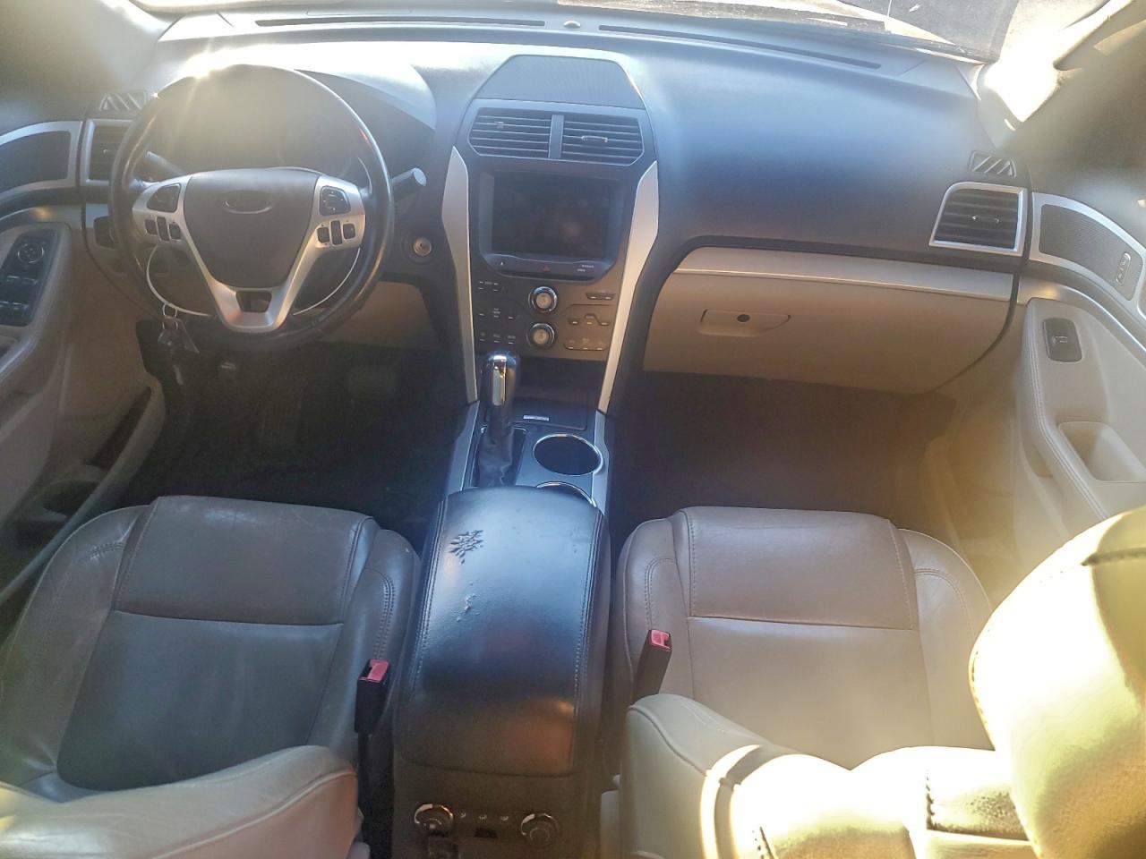 2013 FORD EXPLORER XLT photo 8