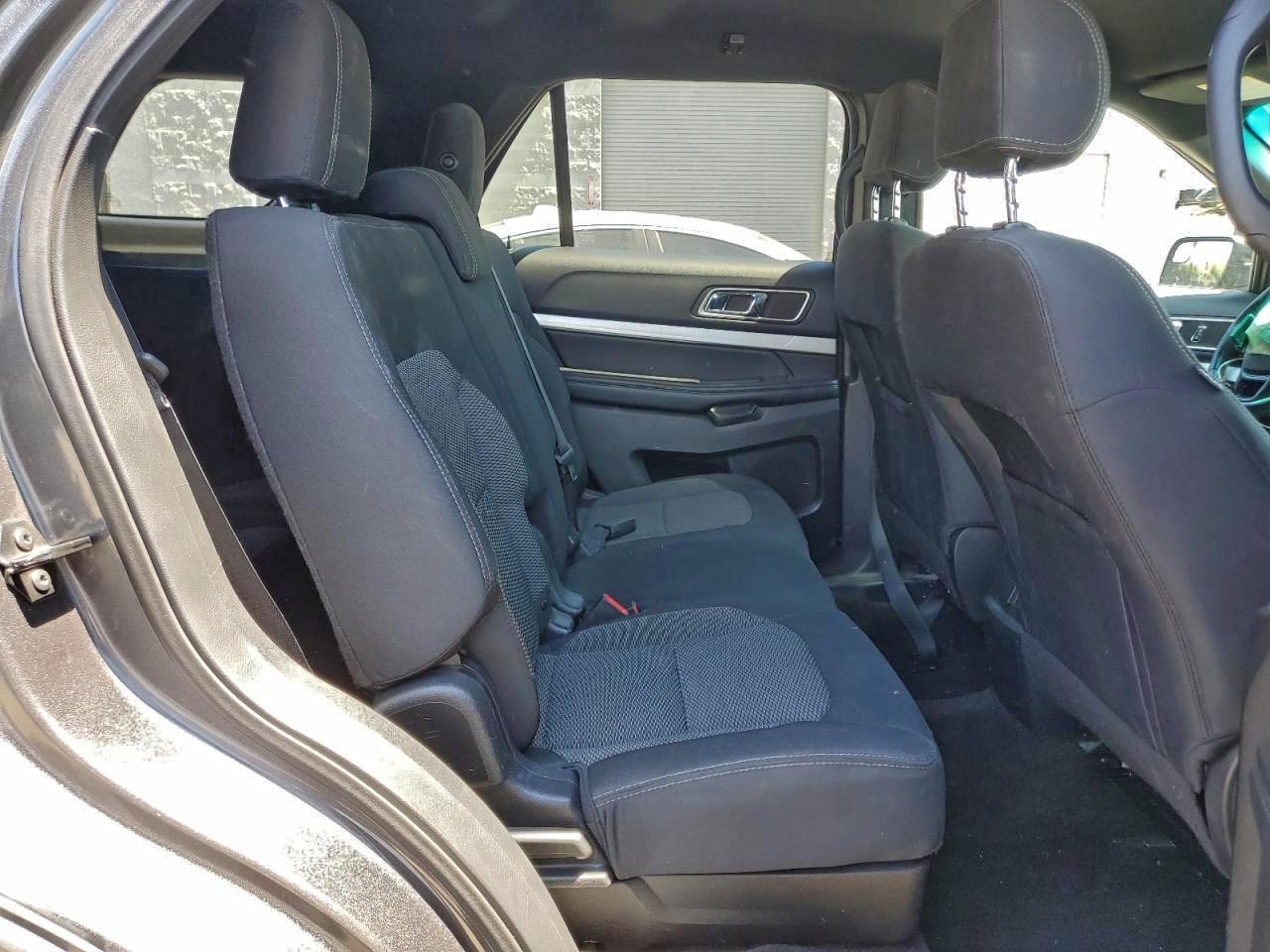 2016 FORD EXPLORER XLT photo 11