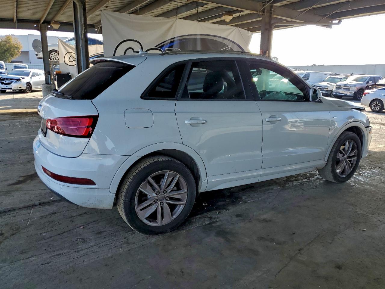 2018 AUDI Q3 PREMIUM photo 3