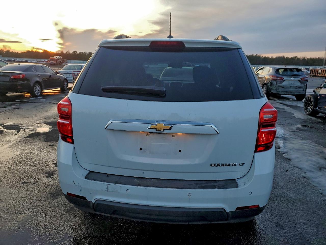 2016 CHEVROLET EQUINOX LT photo 6