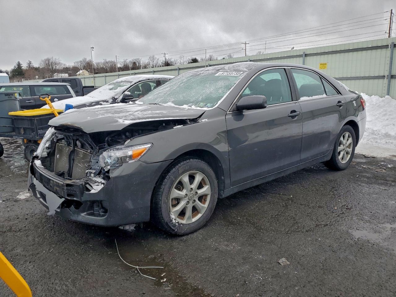 2011 TOYOTA CAMRY BASE — FRONT END damage — photo 1