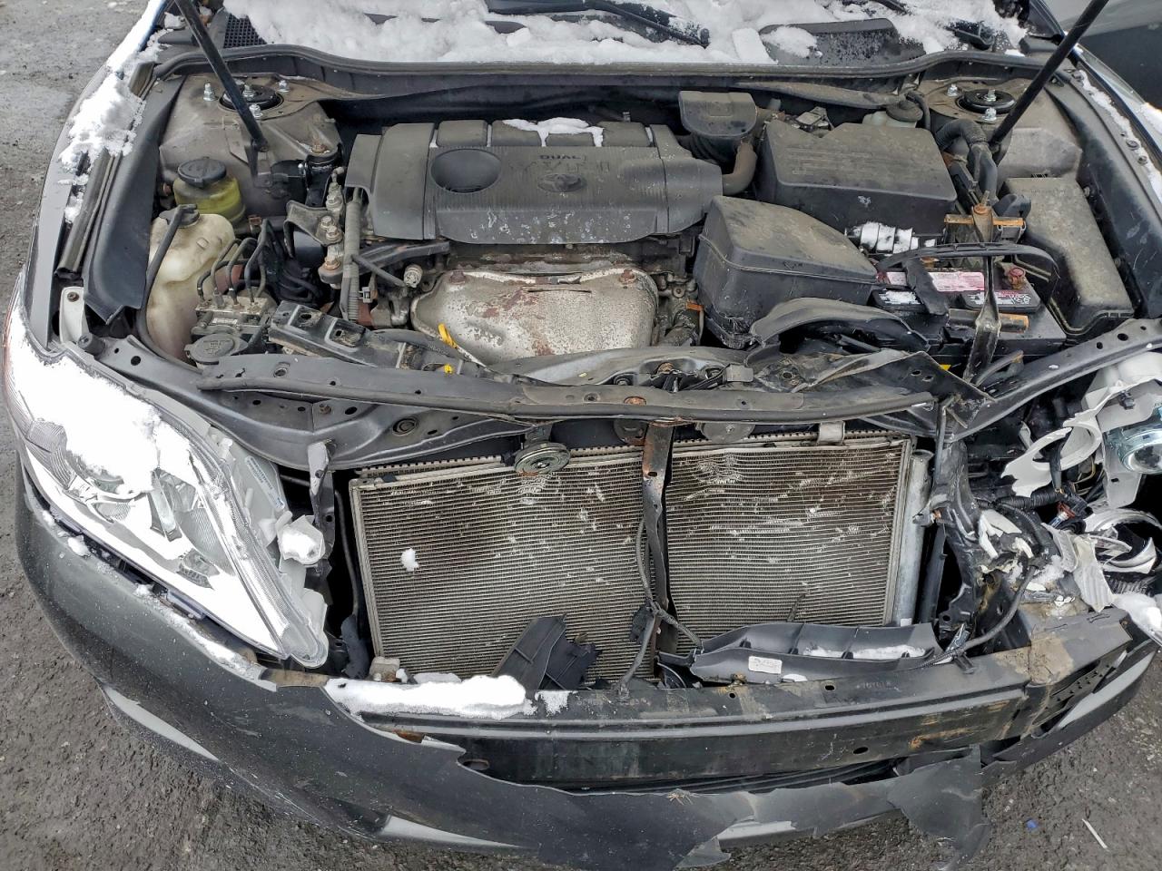 2011 TOYOTA CAMRY BASE photo 11