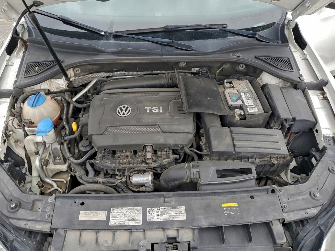 2015 VOLKSWAGEN PASSAT SE photo 11