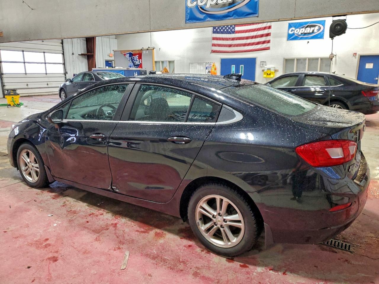 2017 CHEVROLET CRUZE LT photo 2