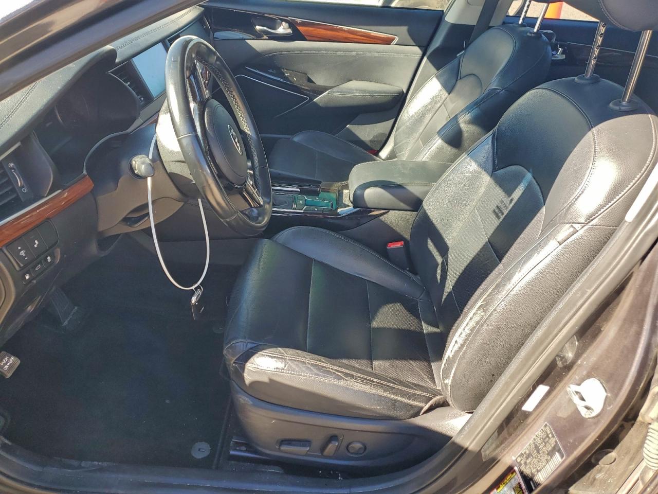 2017 KIA CADENZA PREMIUM photo 7