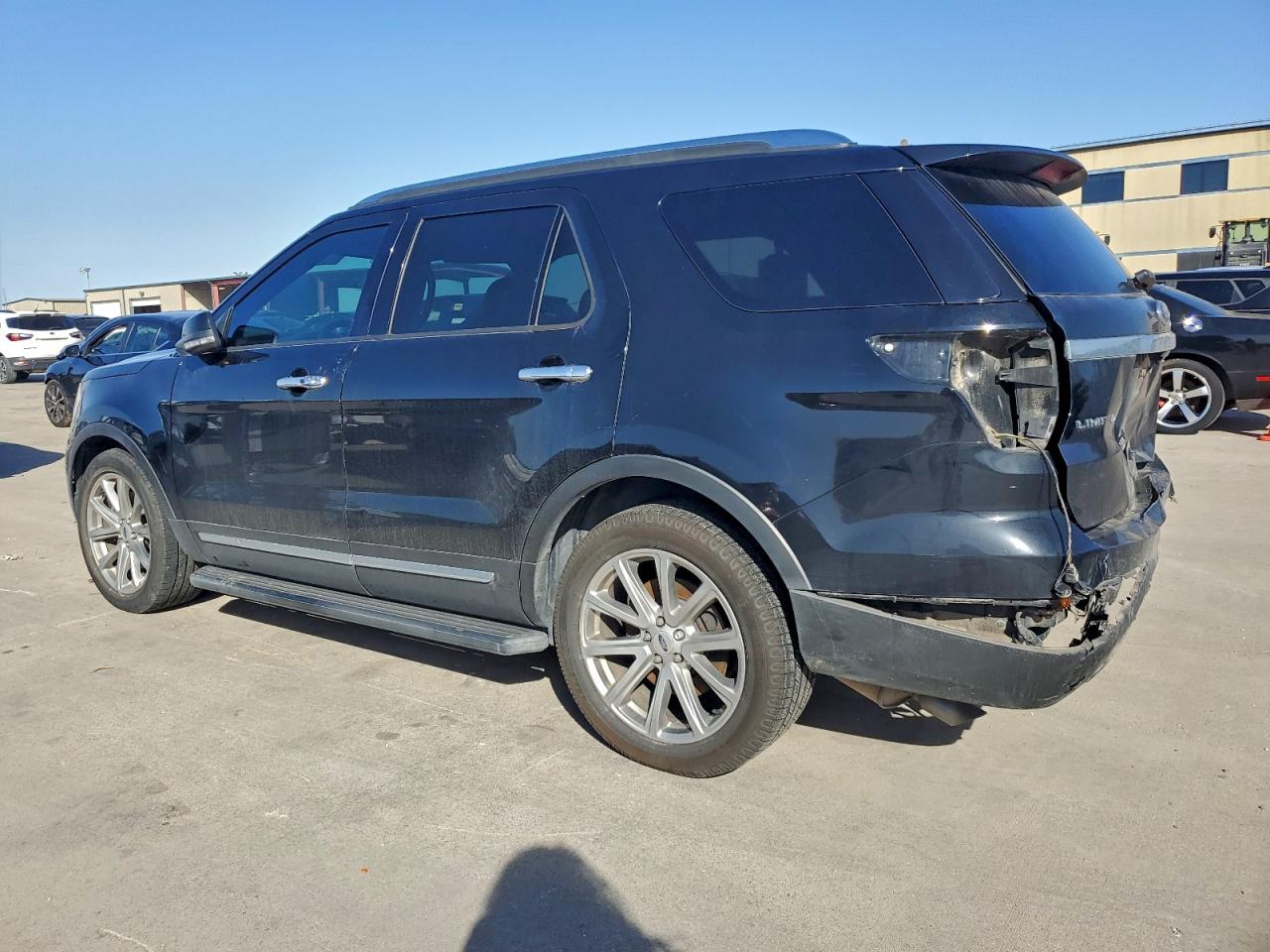 2017 FORD EXPLORER LIMITED photo 2