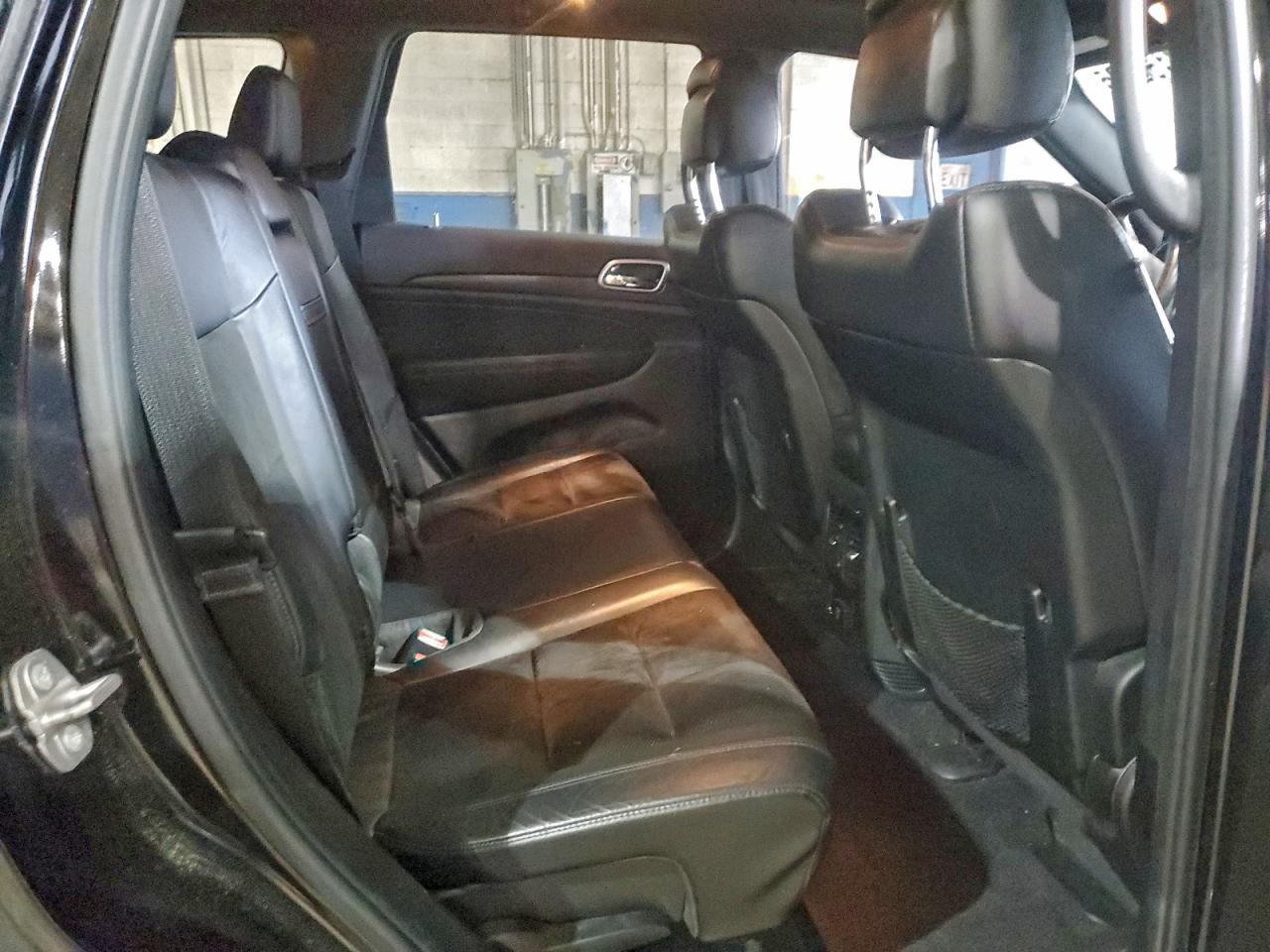 2018 JEEP GRAND CHEROKEE LAREDO photo 11