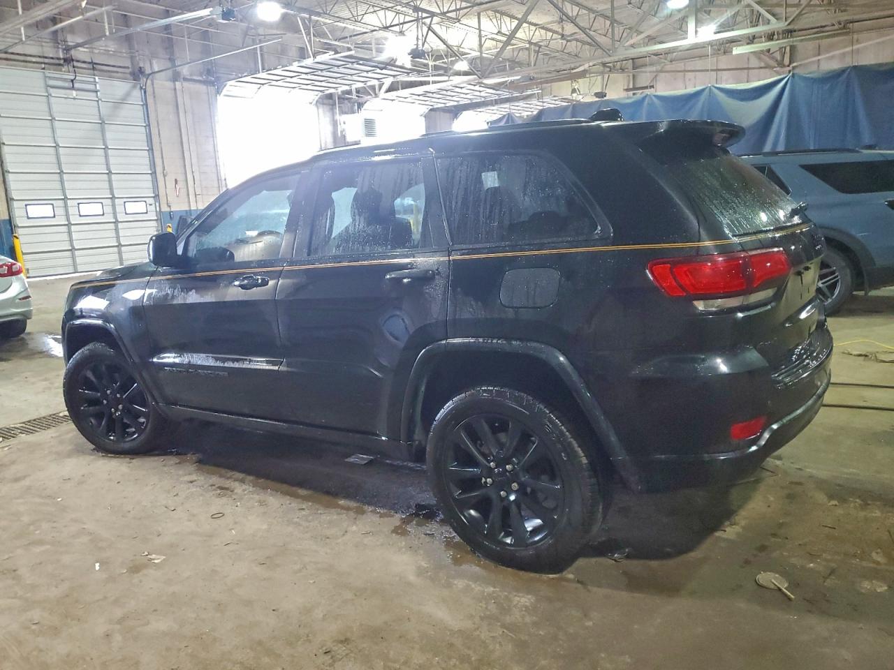 2018 JEEP GRAND CHEROKEE LAREDO photo 2