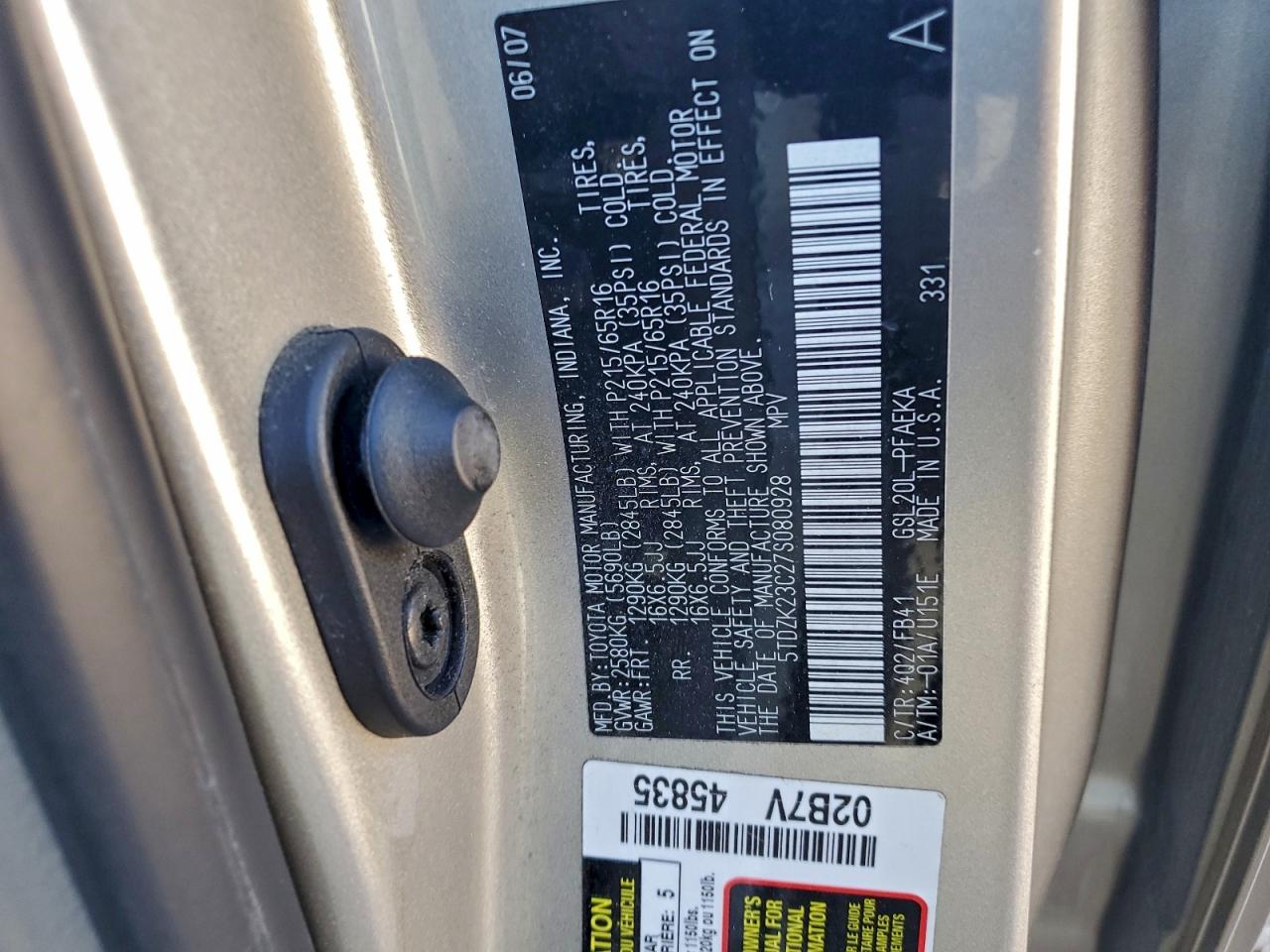 2007 TOYOTA SIENNA CE photo 12