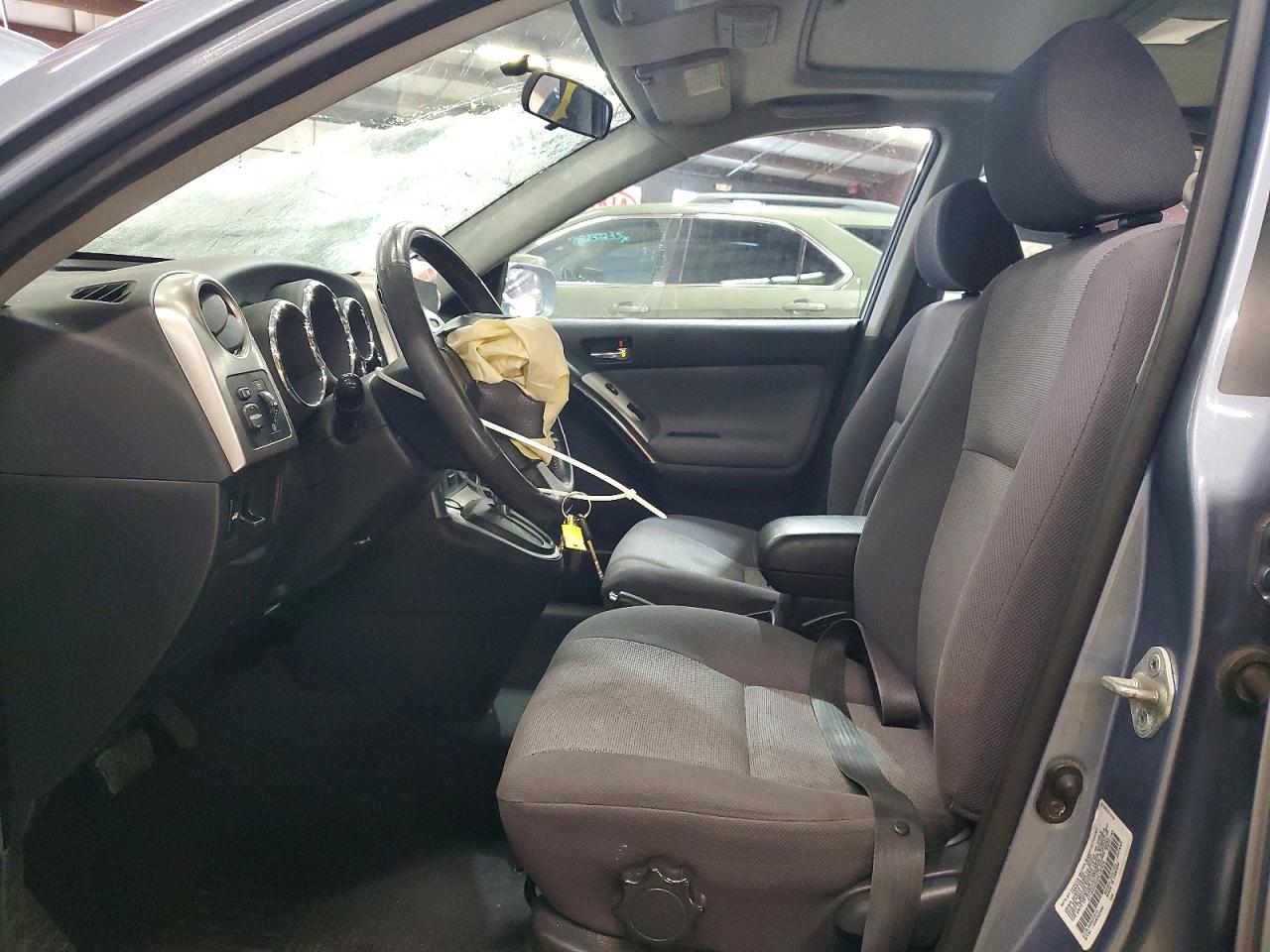 2003 TOYOTA COROLLA MATRIX XR photo 7