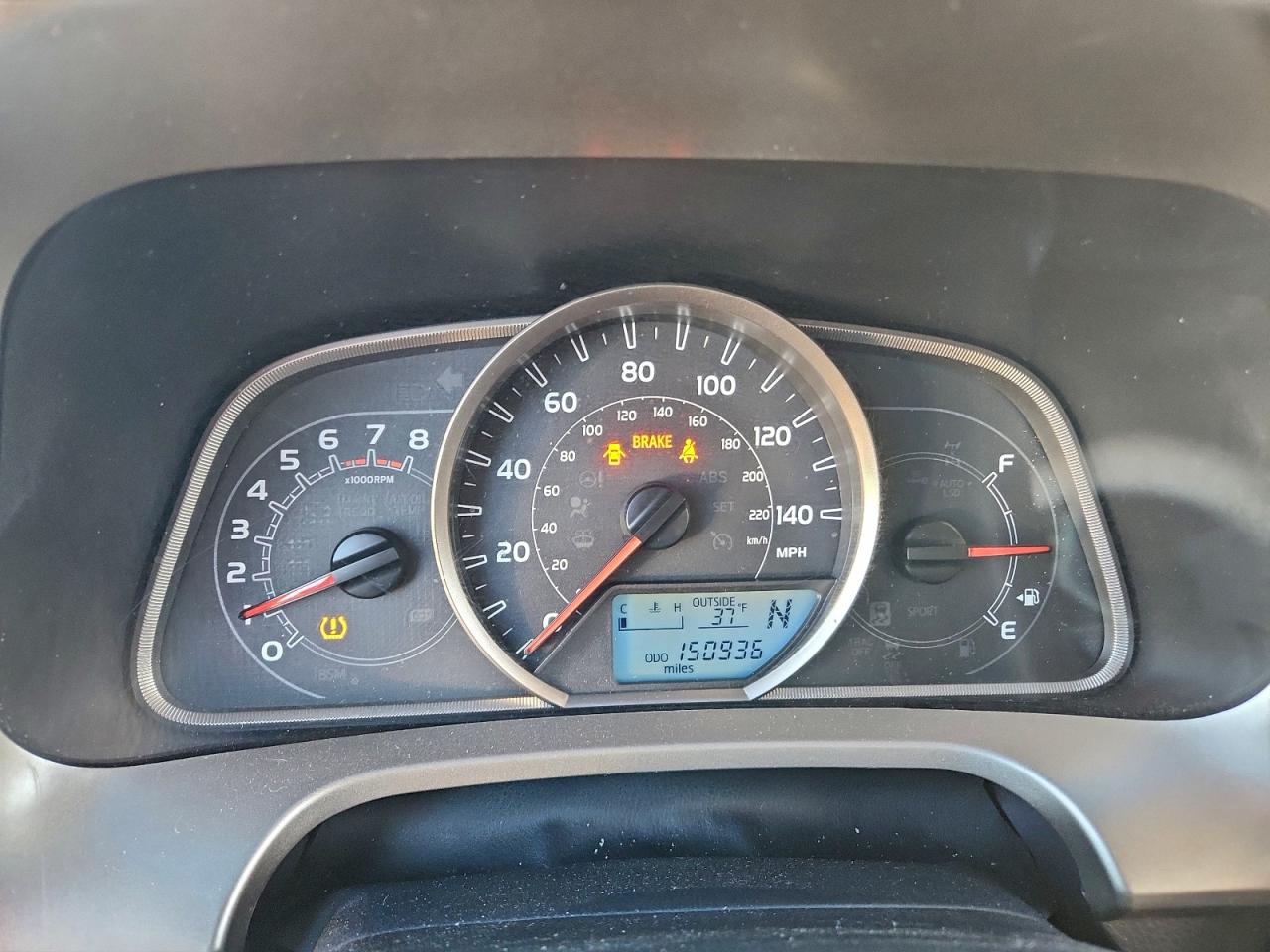 2015 TOYOTA RAV4 LE photo 9