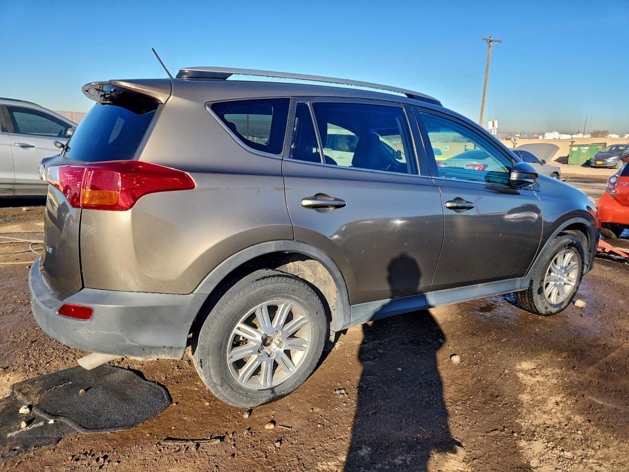 2015 TOYOTA RAV4 LE photo 3