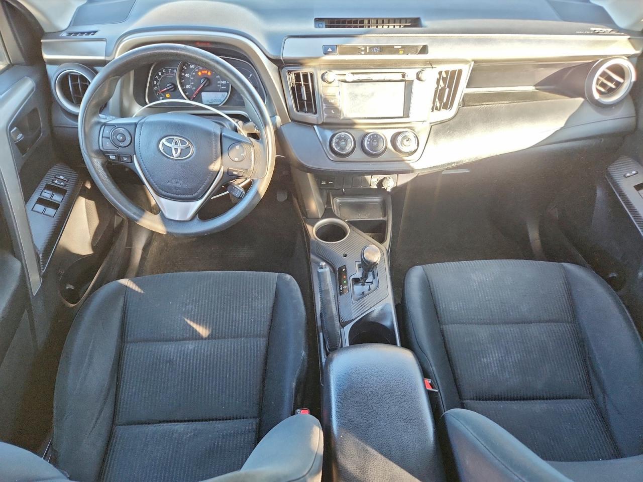 2015 TOYOTA RAV4 LE photo 8