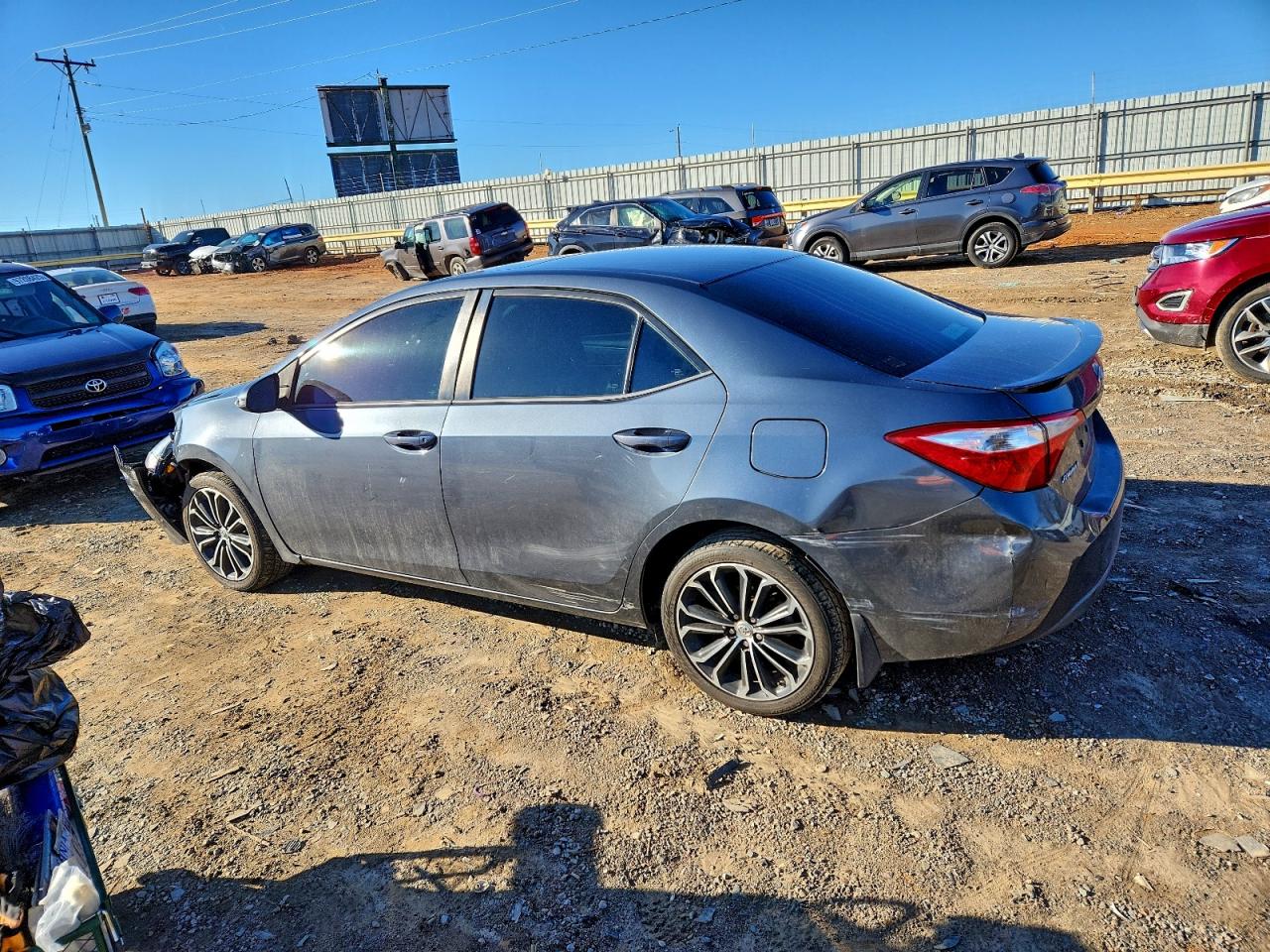 2015 TOYOTA COROLLA L photo 2