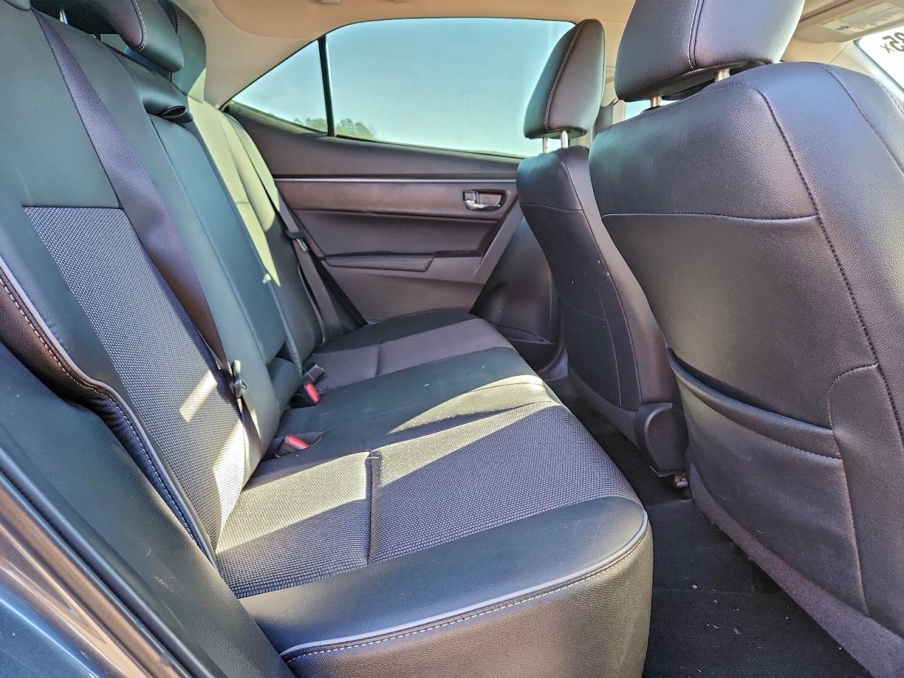 2015 TOYOTA COROLLA L photo 10