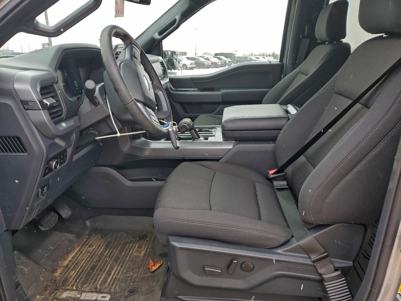 2025 FORD F150 XLT photo 7